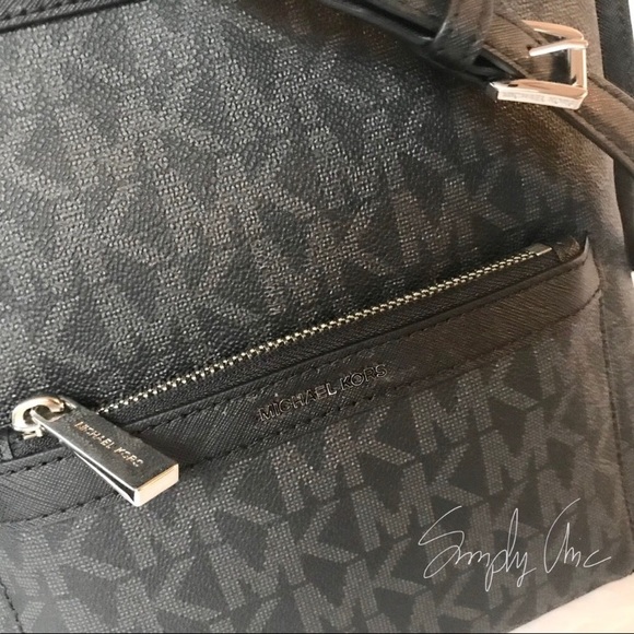 New authentic MK monogram Morgan Messenger Bag - Picture 5 of 7